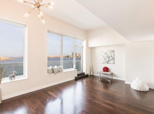 1000 Avenue At Port Imperial APT 702, Weehawken, NJ 07086