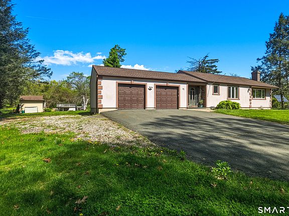 3rd image of 82 Cianci Drive