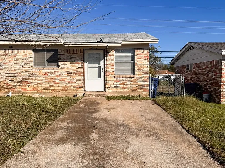 408 Sunset Ln — Photo 9