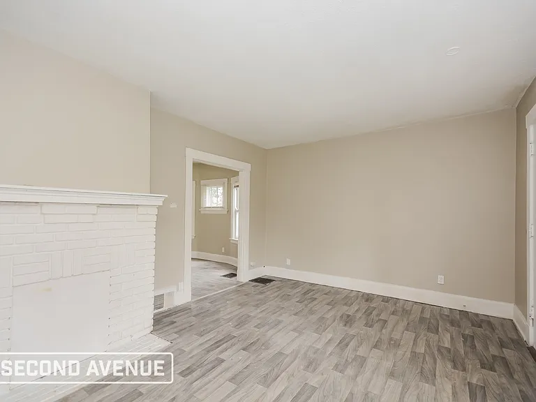 4692 Winton Rd — Photo 10