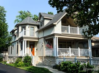 541 Broadview Ave, Highland Park, IL 60035