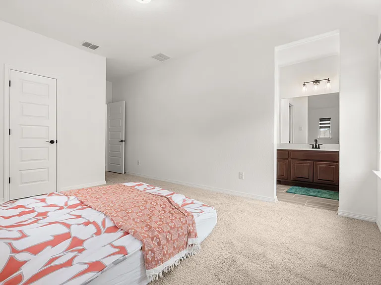372 Hollister Dr — Photo 30