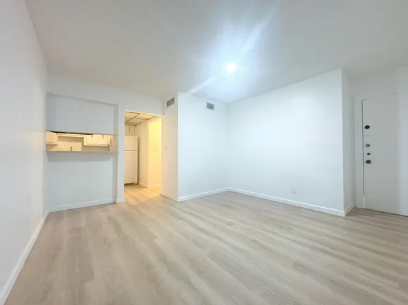 4211 NW 19th Street #193, Lauderhill, FL 33313