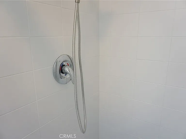 4610 Densmore Ave #20 — Photo 30