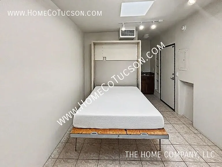 713 N Erin Ave — Photo 5