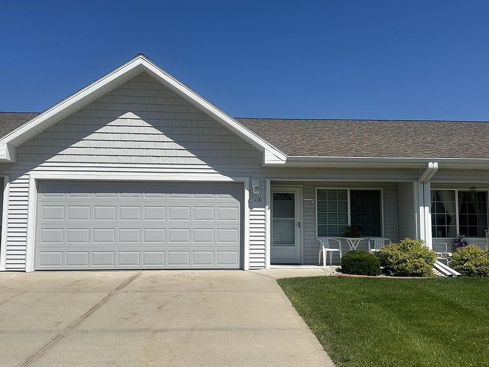 1st image of 418 Novak STREET