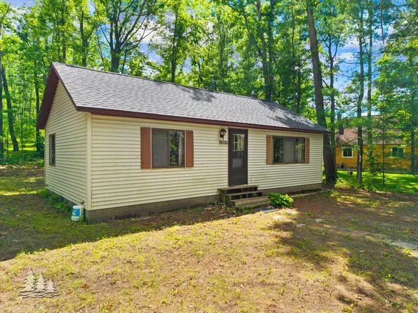 14855 12th Ave, Johannesburg, MI 49751