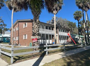 11 N Lake St APT 3, Crescent City, FL 32112