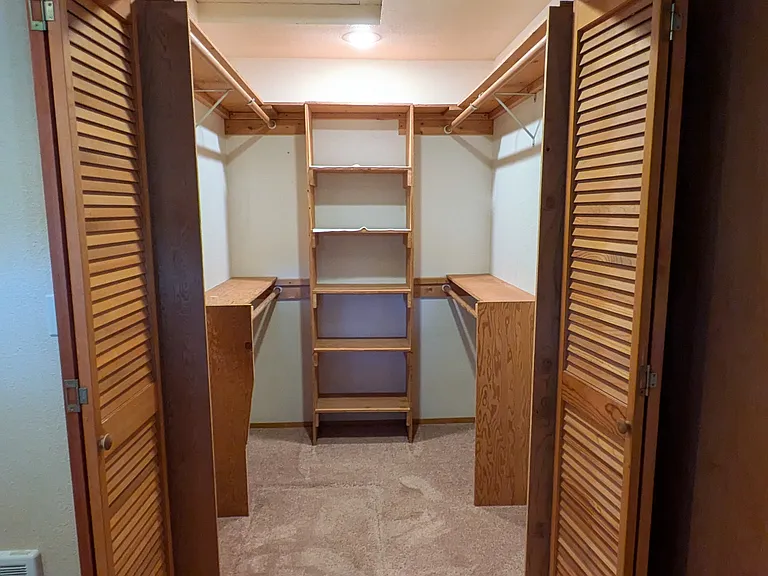 Master walk-in