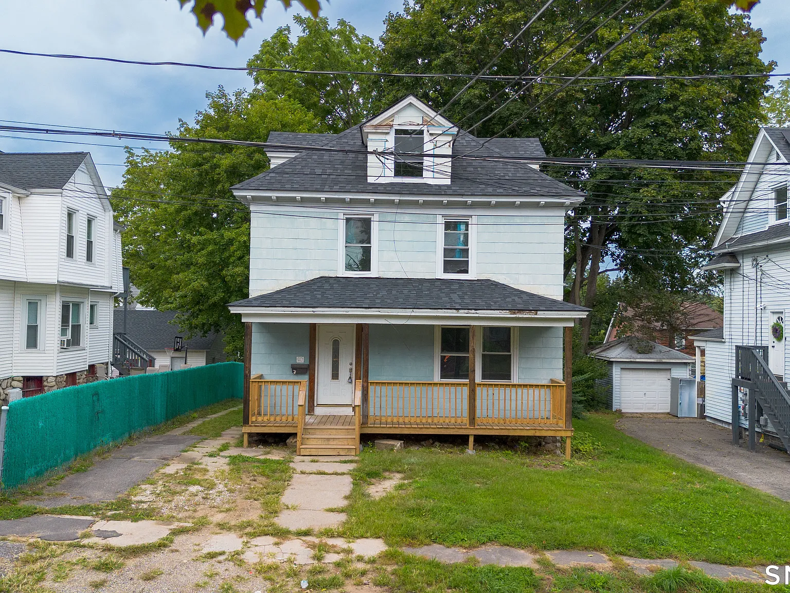 4 bed, 1.5 bath, 1530 sqft, $2,600 — Photo 1
