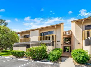 3085 Willow Green Dr #26, Sarasota, FL 34235