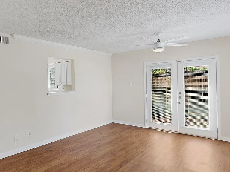 5322 Columbia Ave — Photo 33