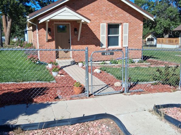 425 Pueblo Ave