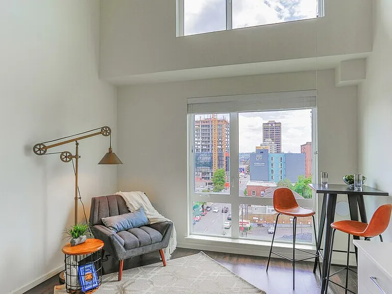 5001 Brooklyn Ave NE — Photo 2