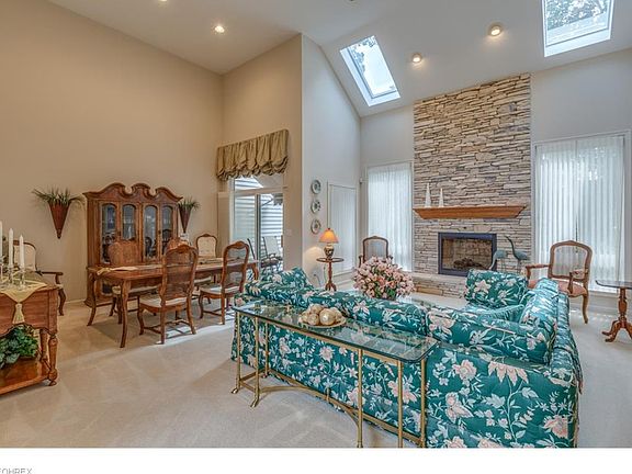 5th image of 444 Muirfield Dr