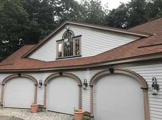 2 Abbott St, North Andover, MA 01845