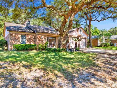 2718 Summertree Ln, Gulf Breeze, FL, 32563