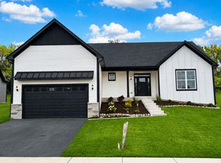 852 Timber Oak Ln, Yorkville, IL 60560