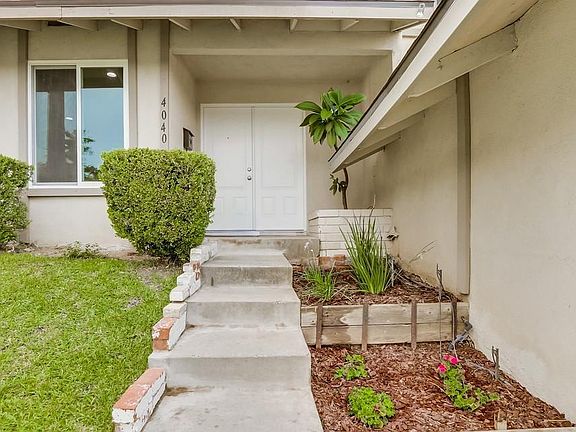 3rd image of 4040 N Santa Anita St