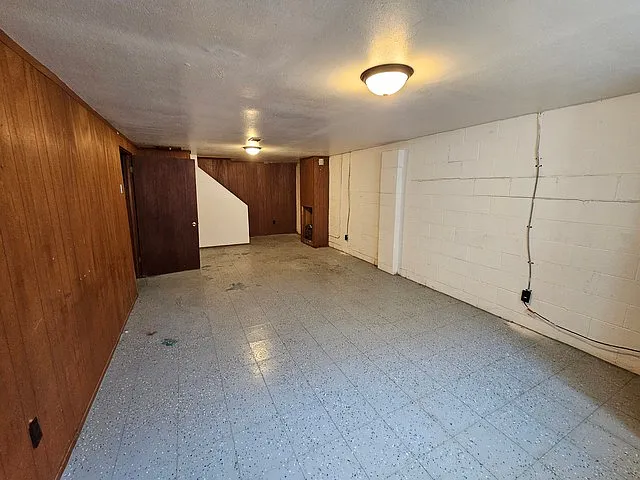 11106 W Maple Ln — Photo 32