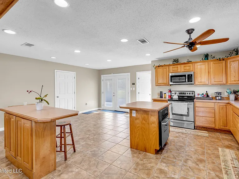 11340 County Farm Rd — Photo 10