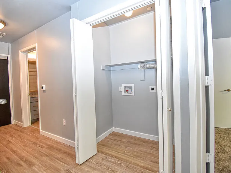 2208 Cypress St — Photo 1