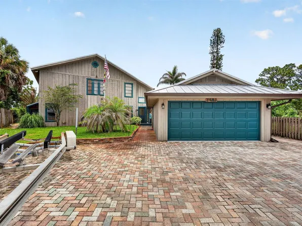 2483 SW Murphy Rd, Palm City, FL 34990