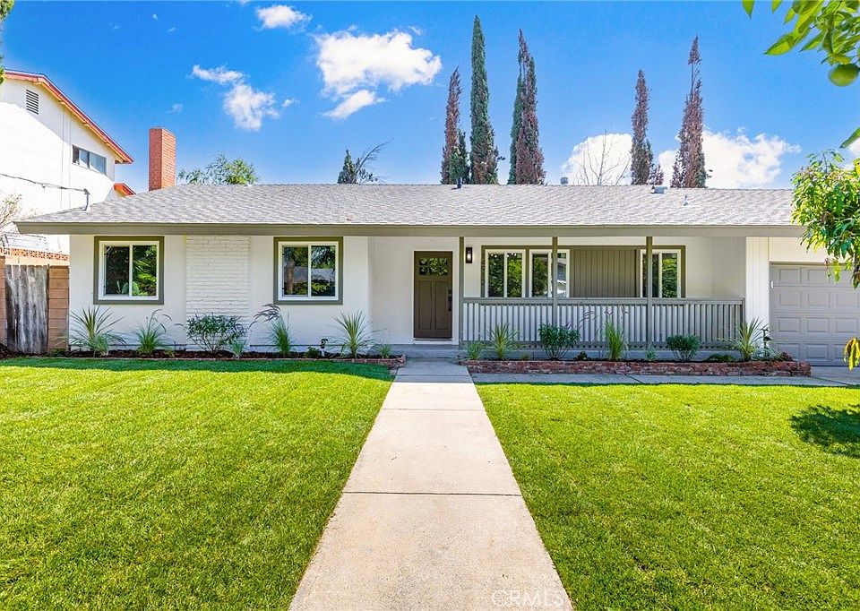 1st image of 14912 La Valle St