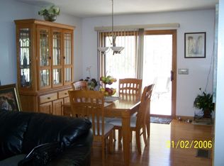 42 Oak Knoll Cir, Ludlow, MA 01056