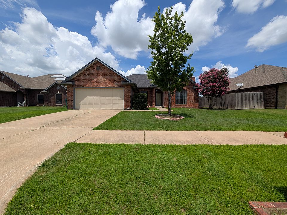 1st image of 609 SW 151st St