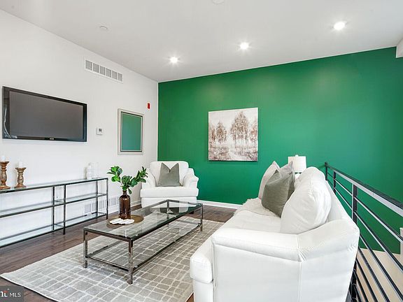 3rd image of 1213 N 15th St #1