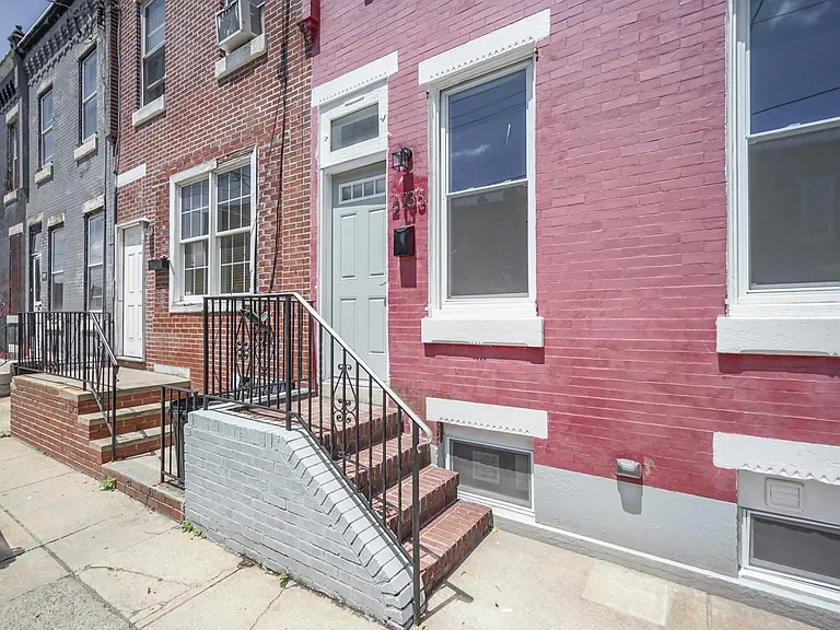 2733 Oakford St — Photo 19