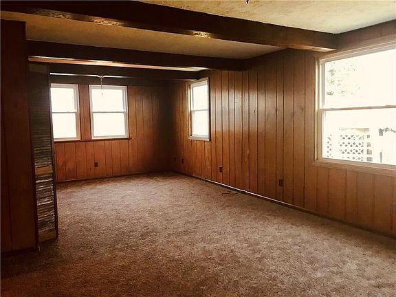 5th image of 10905 Carlson Dr