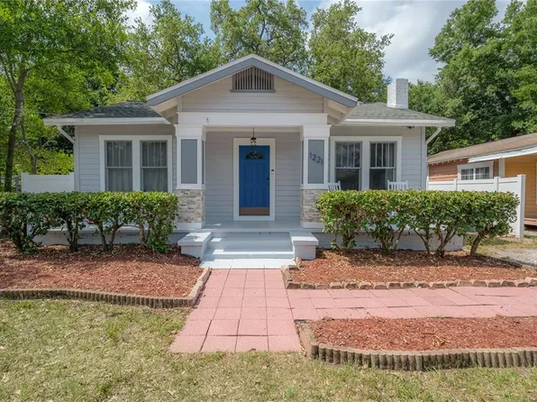 1221 E Giddens Ave, Tampa, FL 33603