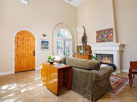 5th image of 407 Bolsa Ave