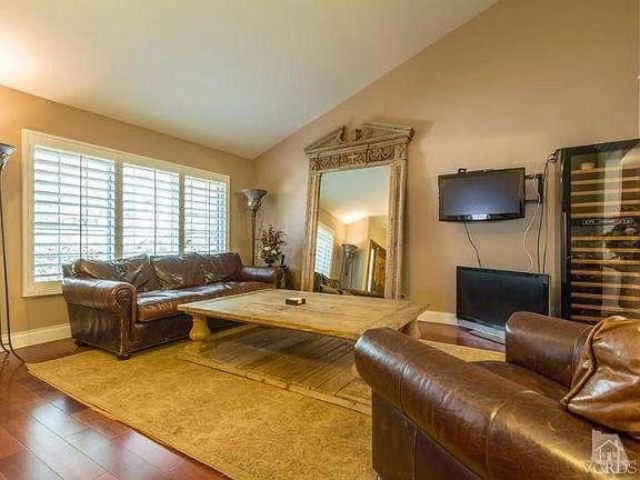 5th image of 1281 Barclay Ct