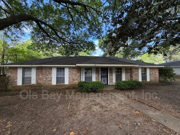 2016 Cathedral Way, Mobile, AL 36695