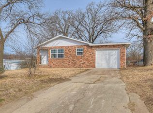 215 E 34th St, Joplin, MO 64804