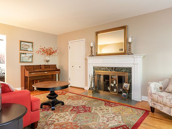 5th image of 8025 Orlando Dr