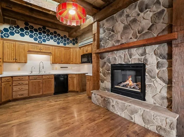 14900 Woodbridge Rd, Camden, MI 49232