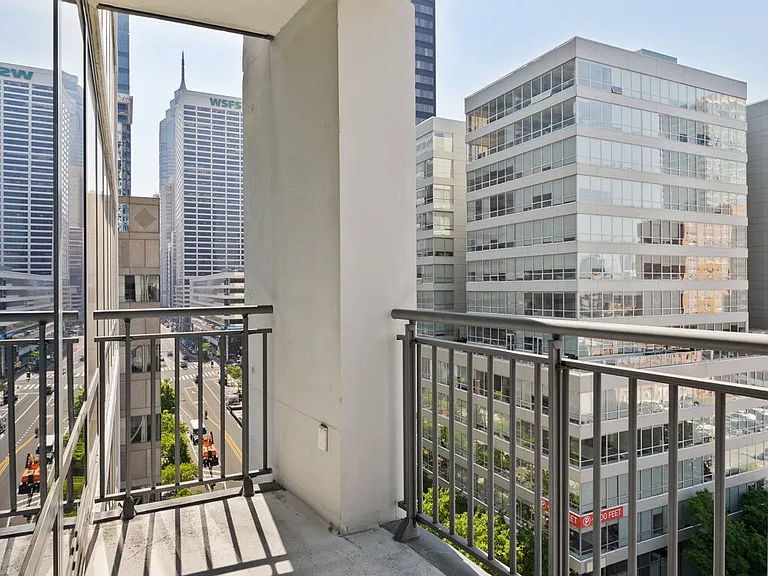 2101 Market St #8O5 — Photo 20
