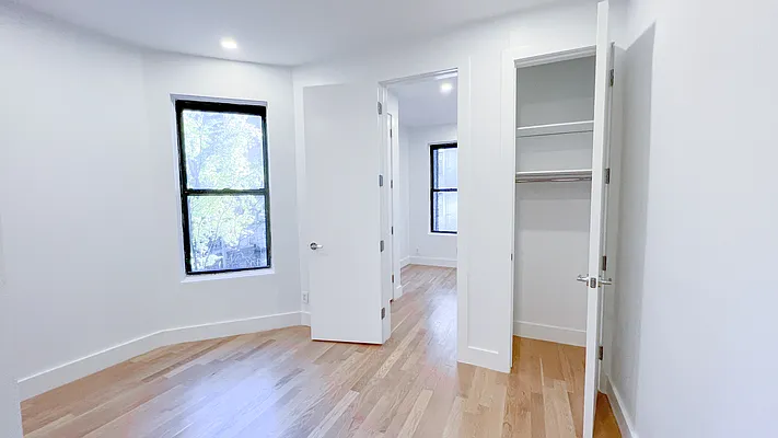 Rented by Brighton Management | media 4