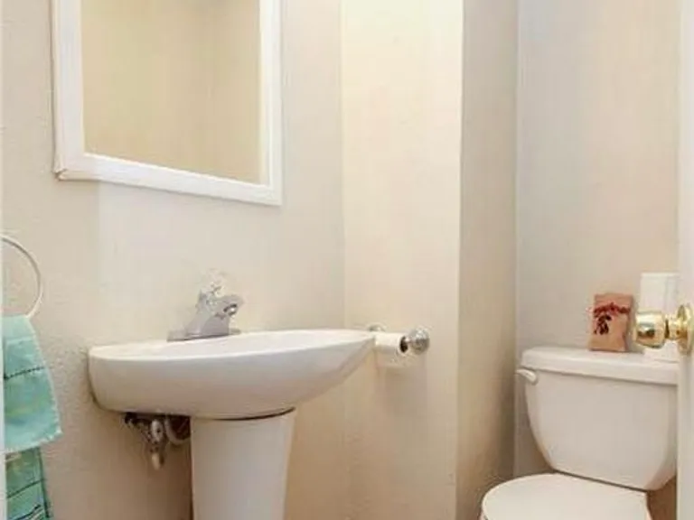 2826 Edwards Way — Photo 2