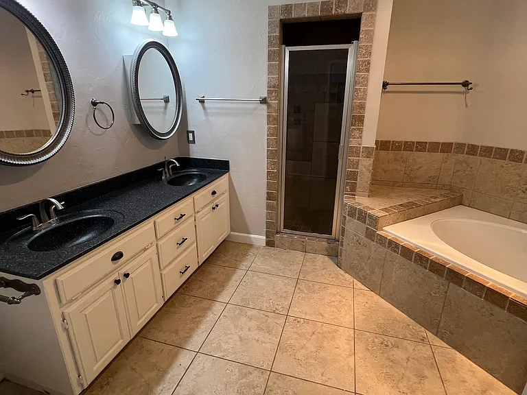 1420 NW 183rd Ter — Photo 18