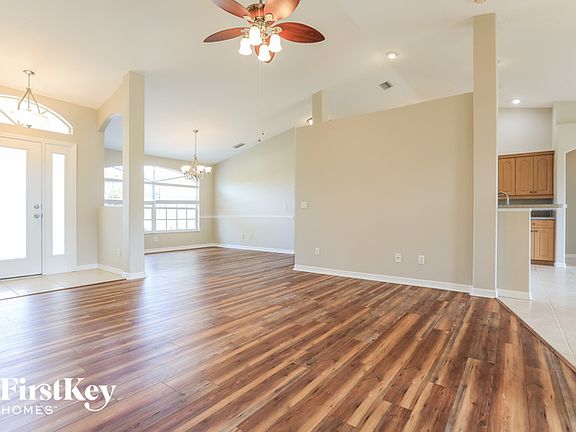 3rd image of 271 White Marsh Ln