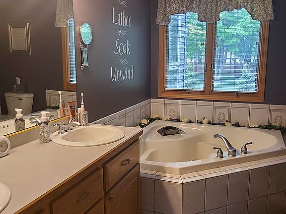 5th image of 2511 Hearthstone Cir