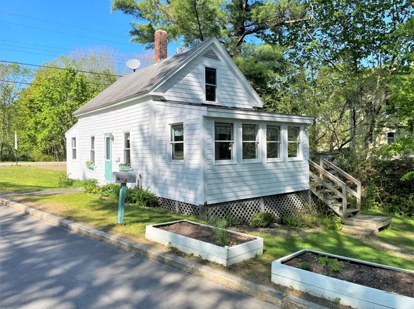 61 Hodge Street, Wiscasset, ME 04578