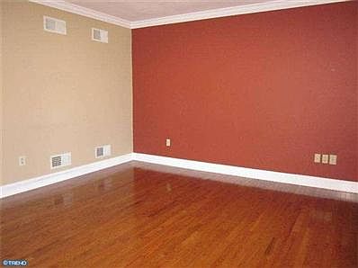 2nd image of 489 Catherine Dr