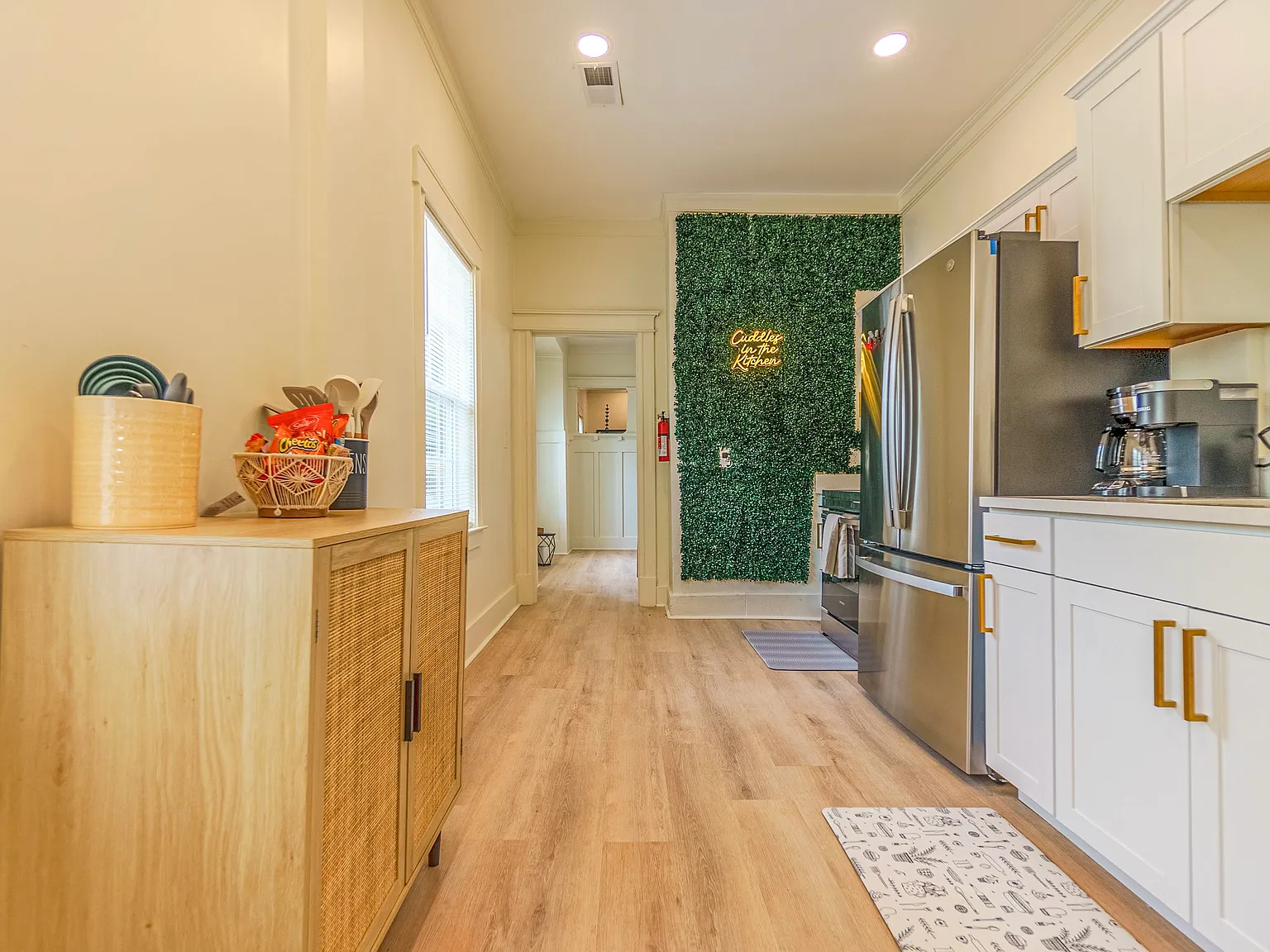 3 bed, 1679 sqft, $4,000 — Photo 4