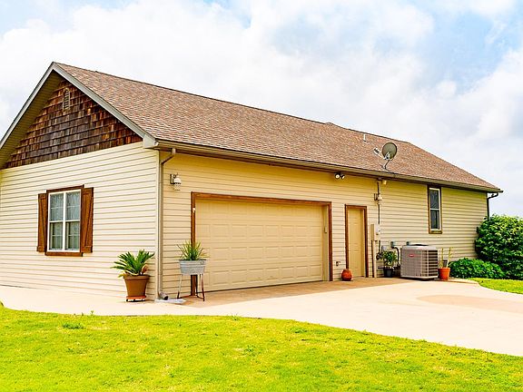 2nd image of 3623 County Road 3920